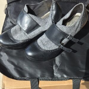 dexflex comfort Black Mary Jane Heels with Gray Herringbone